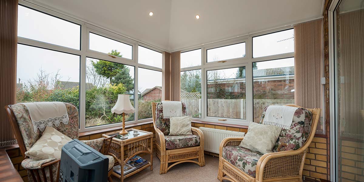 Window Howlers Modern Conservatories, TV Aerials, Viewers Spot Howlers In Downton ...